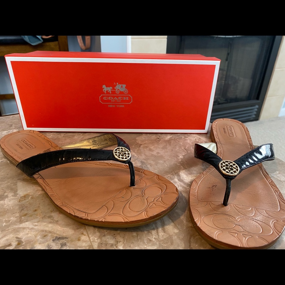 🌸Coach- patent leather sandals  -9.5
